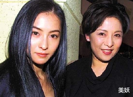 郭碧婷|郭碧婷频上热搜背后的隐痛，向家昔日辉煌不再，向佐强捧不红！