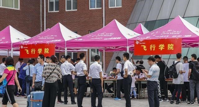 考试|受华为等企业“钟情”的4所大学，没毕业就被预订，不愁找工作