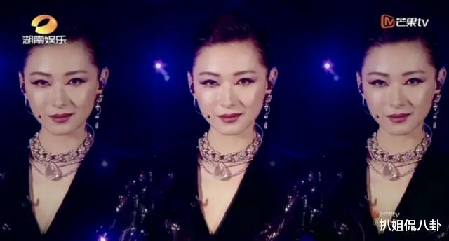 万茜|当万茜穿上龙袍礼服，皮肤蜡黄畏畏缩缩身材差，和范冰冰天壤之别