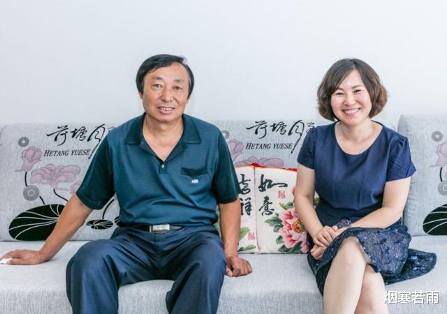 【】建国后首位高考女状元，语文近满分，靠知识离开农村现在何处？