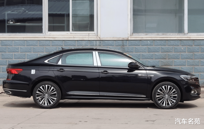 本田雅阁@中型车“油耗”最新排名出炉，雅阁榜首，亚洲龙第六，帕萨特天籁前十！