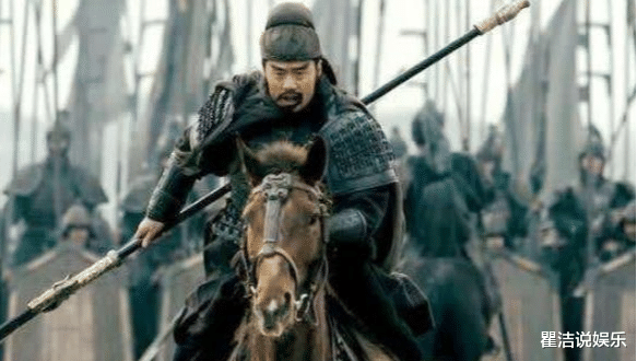 「黄忠」三国最强兵器,伤关羽灭黄忠,杀徐晃张郃甘兴霸,差点弄死赵子龙