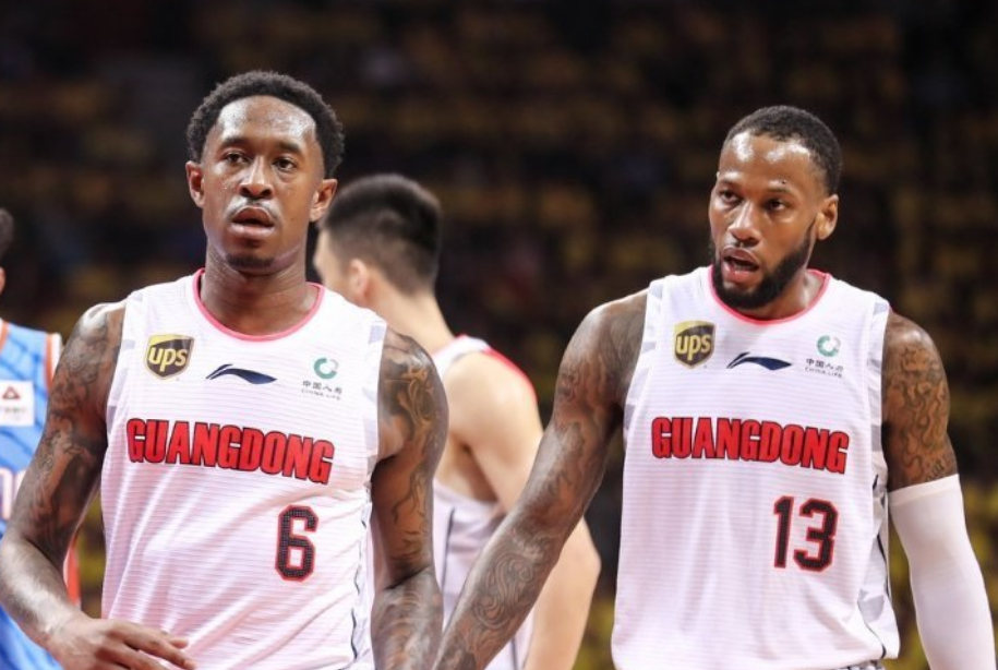 广东男篮|最新爆料！广东计划包机接回马尚，第10冠稳了？名嘴：真万无一失