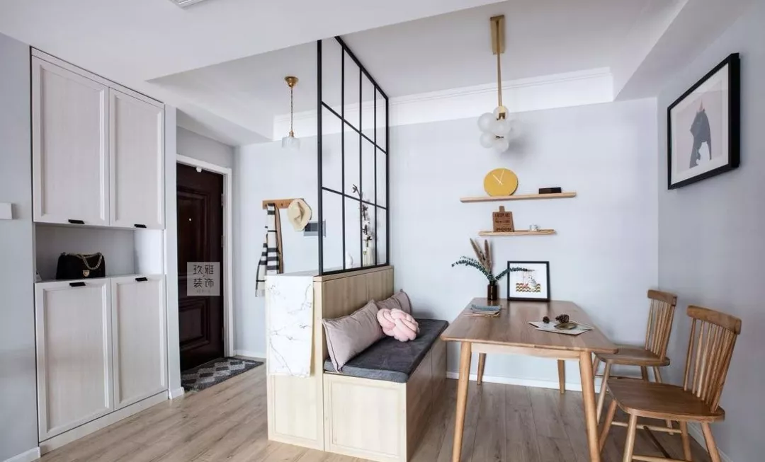 ##开门见厅没玄关？鞋柜这样设计就对了