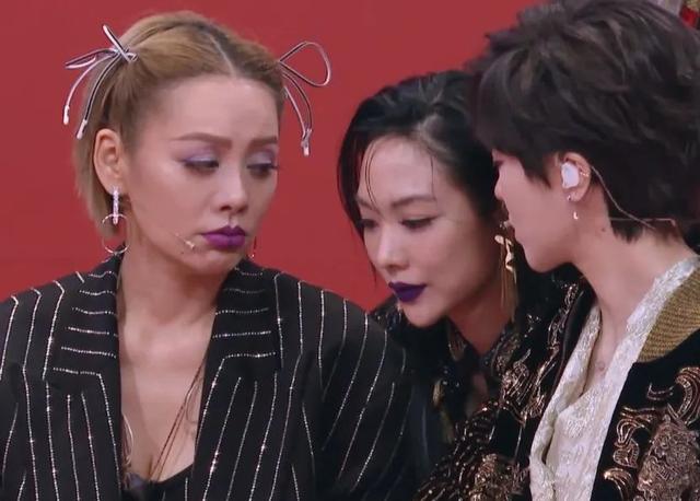 王霏霏|《乘风破浪》王霏霏遭宁静冷眼对待太尴尬,两人隐藏矛盾不可避免