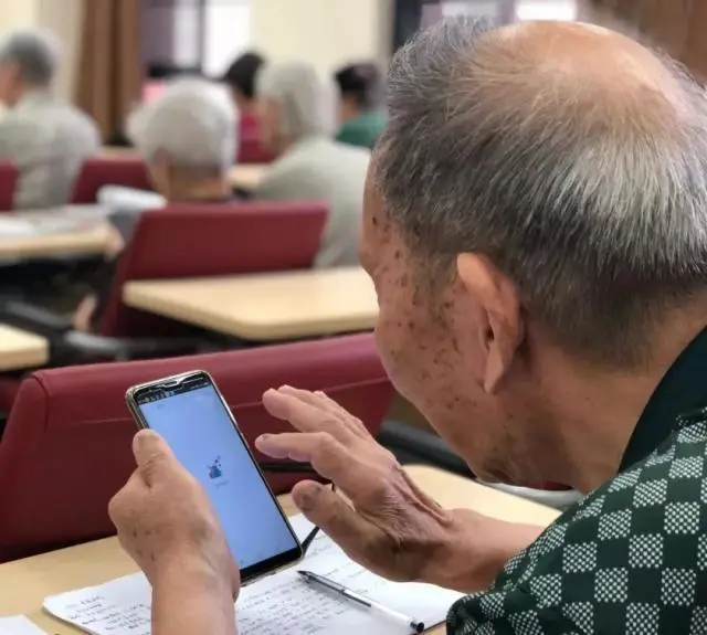 『支付宝』为啥越来越多店拒绝支付宝和微信付款？网友道出辛酸的事实