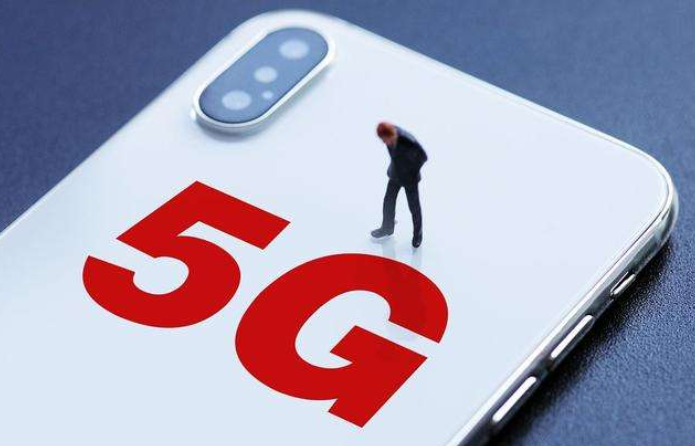 『华为』华为突然宣布，不用5G也要交专利费，断供计划彻底泡汤