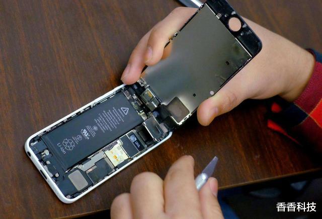 手雷|iOS14堪称最强更新!苹果获得超强续航,一整天都是满电量