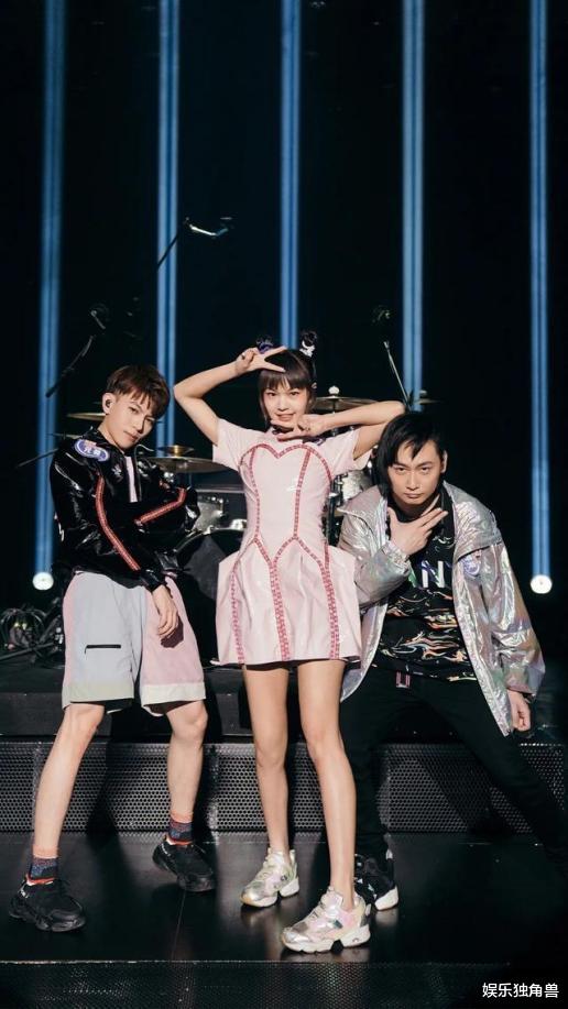 椅子乐团|对话左右、超级斩、椅子乐团……“乐夏”里的城市乐队地图