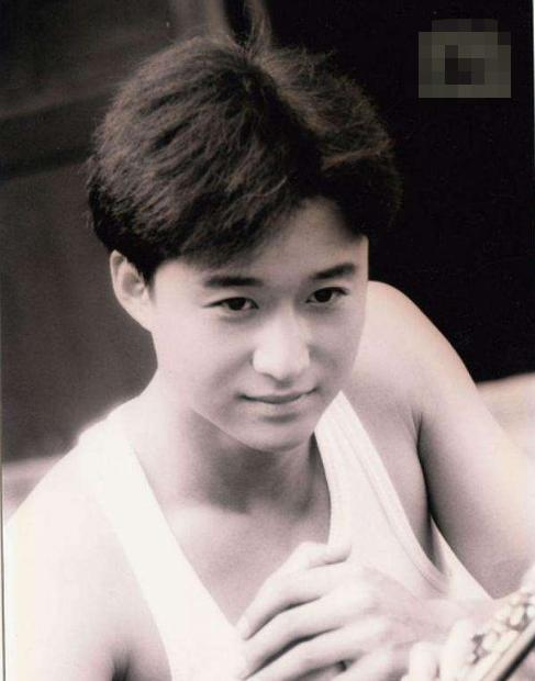 吴京|她在吴京最落魄的时候甩了他，转身嫁入豪门，现被抛弃生活凄惨