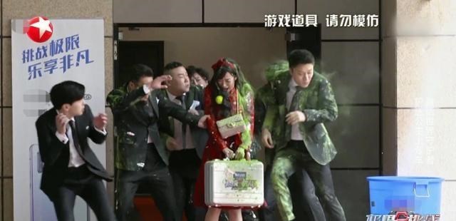 「张艺兴」《极限挑战》张艺兴又消失，高仿“朱碧石”现身，台词却少得可怜