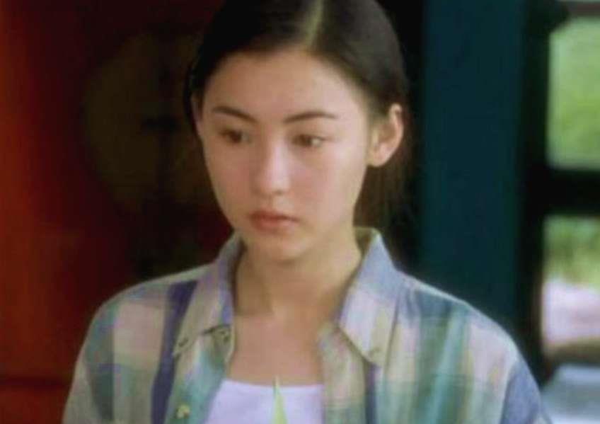 张柏芝|张柏芝身材到底有多好？当看清她发福的模样，谢霆锋可能都会后悔