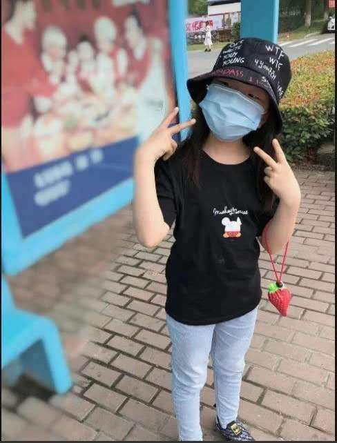 「作文」常州十岁女孩写作文被老师批改后跳楼身亡，家长群里疯狂点赞……