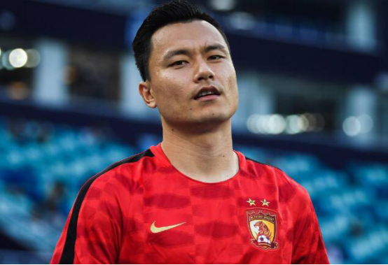 【郜林】这件事成郜林在恒大的分水岭，曾有望斩获中超金靴，却遭足协重罚