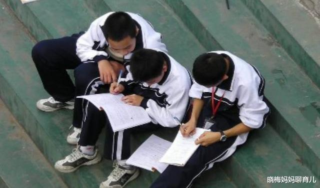 #学渣#初中生公认“抄作业”的7句暗号，说过3句以上，肯定是学渣了