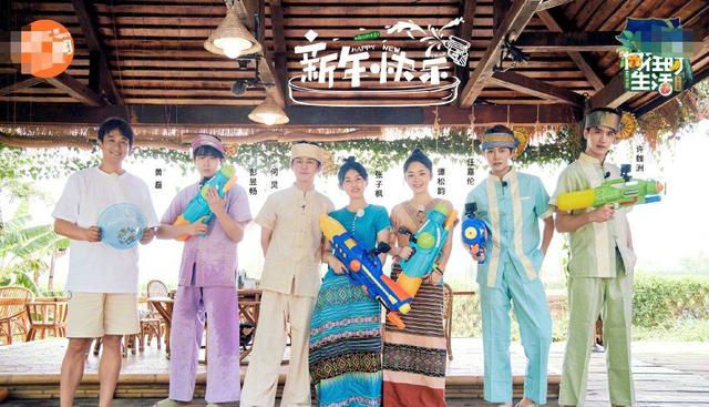 【彭昱畅】《向往的生活》节目变味,彭昱畅爬树高空出事故,嘉宾却冷眼狂笑