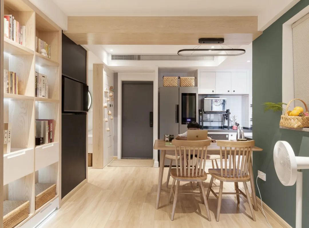 |一家三口的紧凑小蜗居，50㎡硬挤成两房，小户型也能过得很幸福