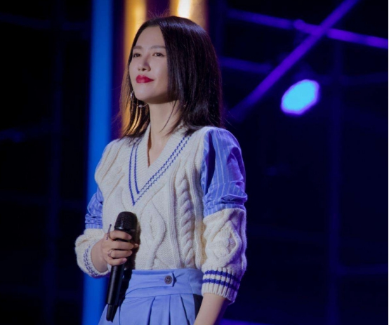 谭维维|谭维维发新专辑鲜为人知，发文感慨羡慕流量歌手，引发网友热议