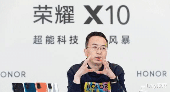 辛巴|辛巴：补贴4000万卖华为荣耀，以后不再合作！他终于道歉了