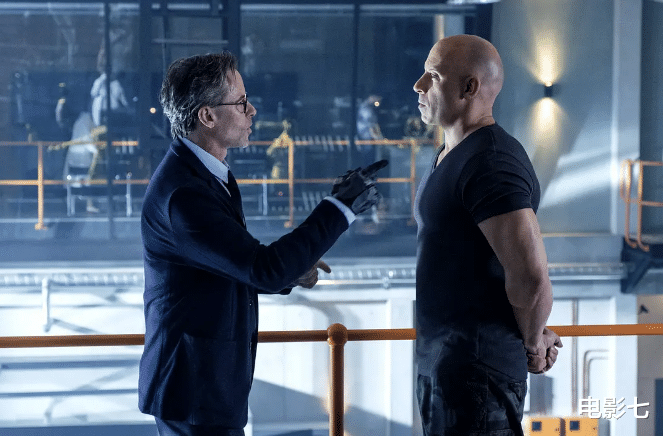 好莱坞▲好莱坞R级大片，上映7天惨遭下架，事实证明，昔日巨星终将走向平庸