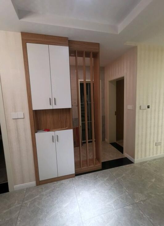 |媳妇贪便宜买五楼送六楼，装修费花40万，做个阳光房被夸有眼光