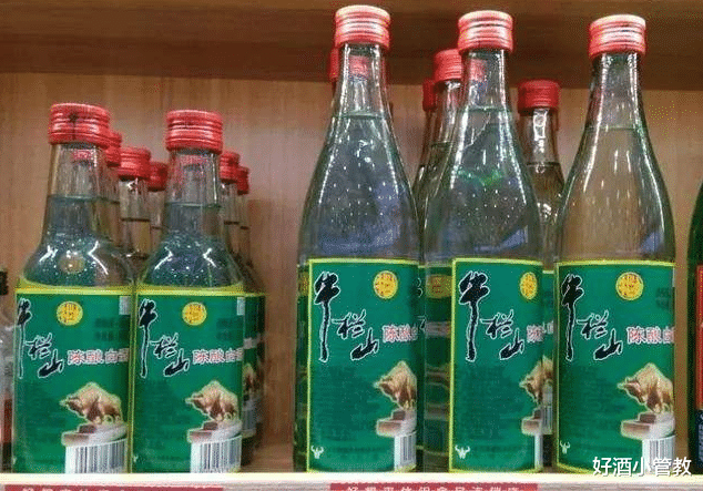 五粮液|10多元一瓶的“牛二”，跟2千多一瓶茅台五粮液，区别在哪里？