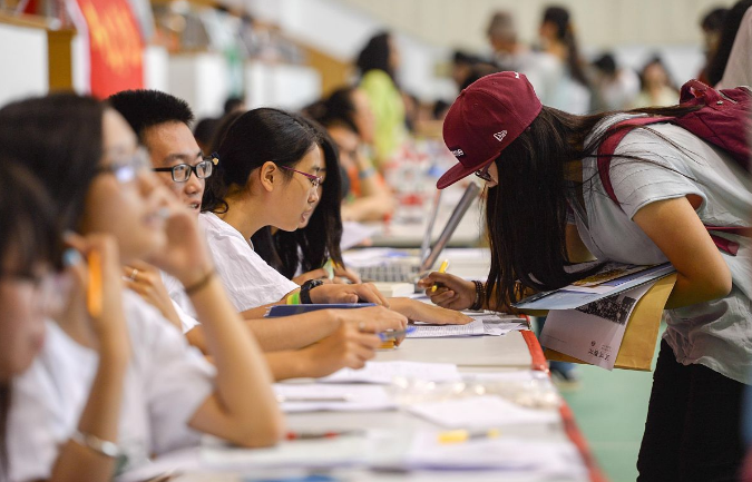 高校|今年双节8天长假，大学生放不放假，能不能离校？教育部回应来了
