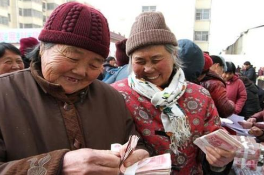 养老金|今年2类退休人员养老金或将重新核算，已经到手的钱还会增加吗？