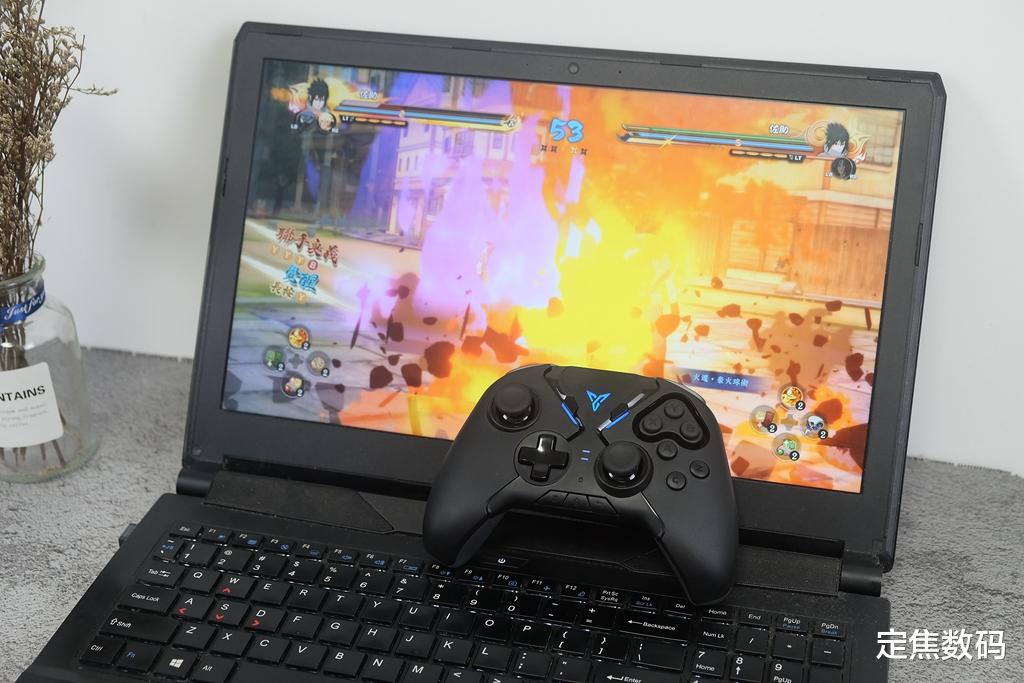 |比智能手机更懂创新，号称手柄界的苹果，飞智八爪鱼2上手体验