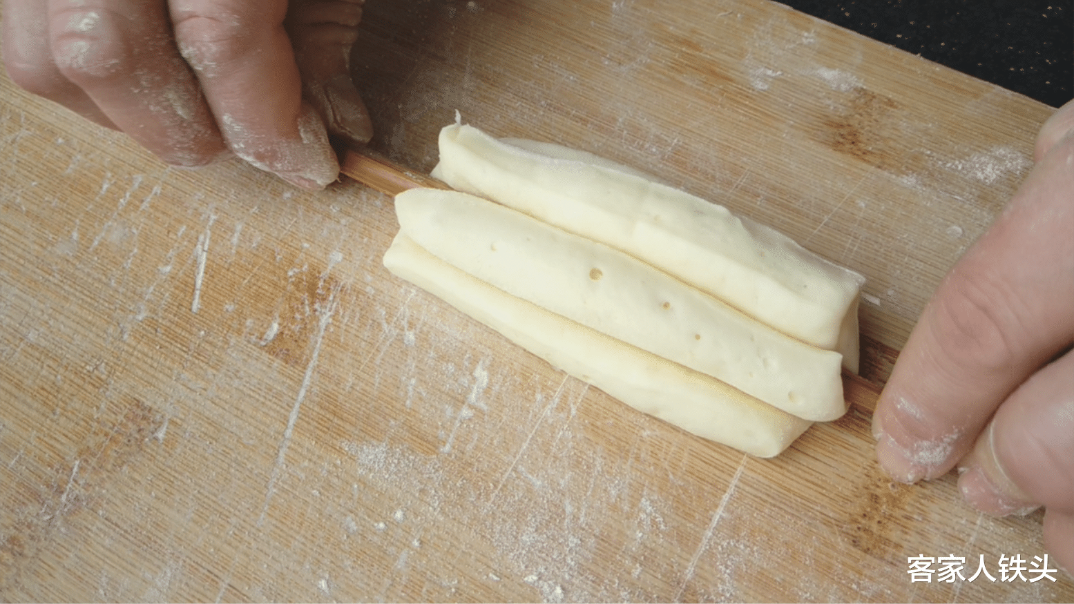 ##想吃油条?告诉你详细配方与做法,好吃放心做法简单,一看就想吃