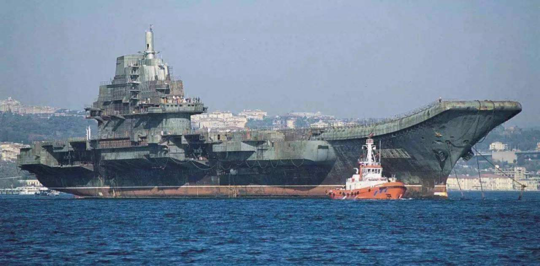 『辽宁舰』辽宁舰在中国经历了什么？俄海军司令一登舰，脸色就变了