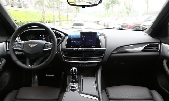 凯迪拉克|26.9万喜提凯迪拉克CT5，再开奥迪A4L，差距一目了然！