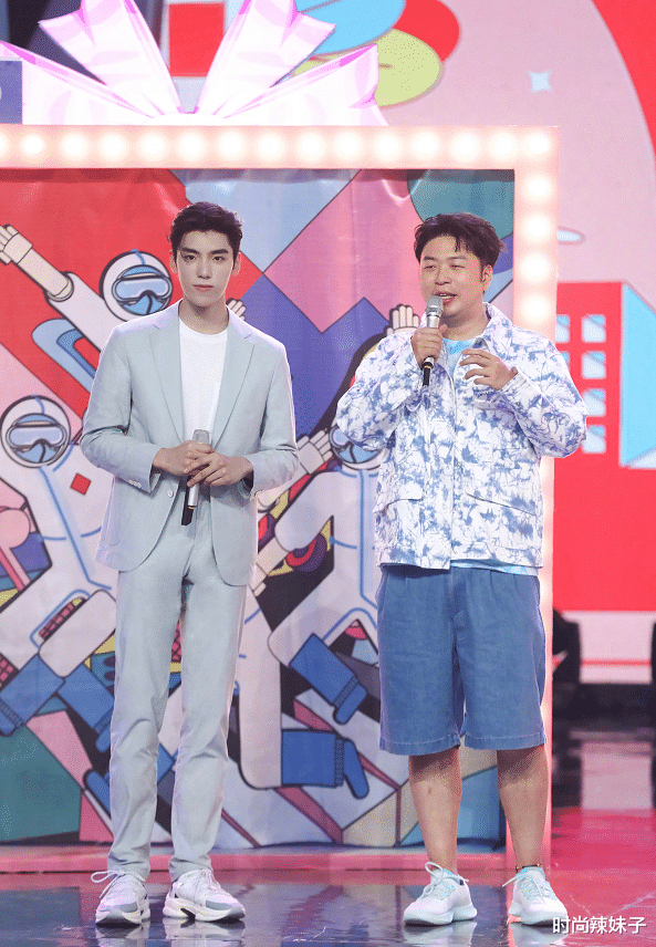 [杜海涛]减肥后的杜海涛堪比“整容”，为娶沈梦辰瘦身20斤，穿西装帅到认不出