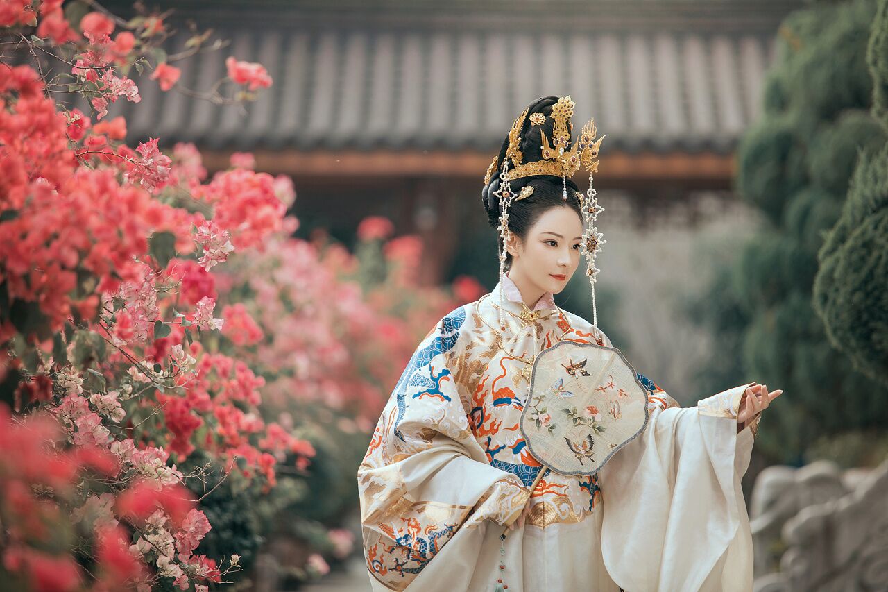 趣观历史|有人提出将汉服作为校服，这是否可行？专家：动动脑子都知道不行