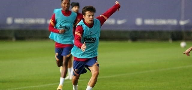 巴塞罗那|巴萨2500万欧元小将，上赛季给的错觉，让他坚定留下，又何必呢？