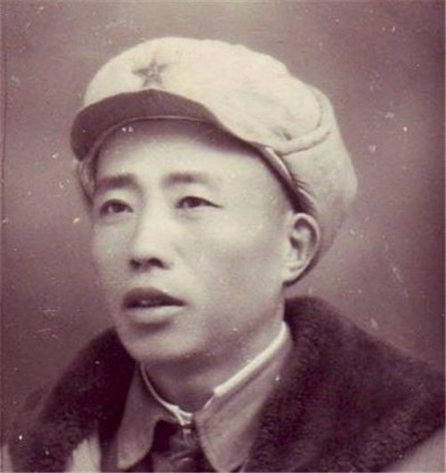 革命|他18岁瞒着母亲去当兵，39岁成司令荣归故里，却被母亲打了一巴掌
