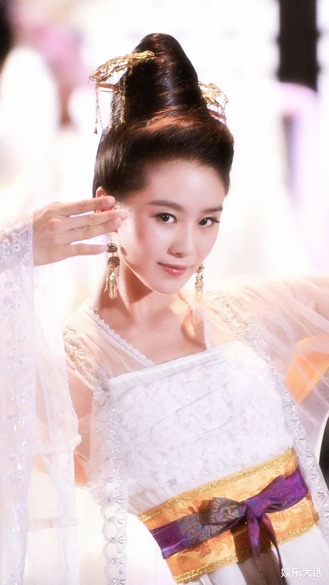 古装剧|看了古装剧里的“披帛”造型，才知现在有些造型师有多敷衍