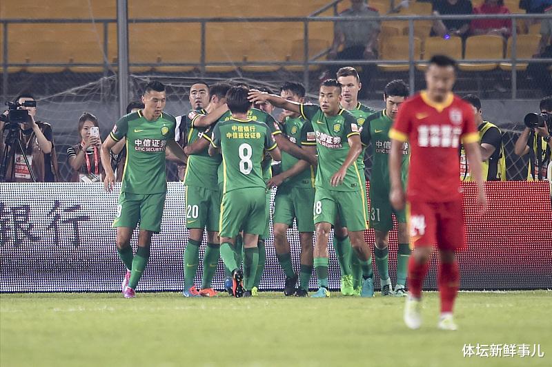 北京国安：国安尴尬了！前中超6000万球星给中国泼脏水，球迷：你去恒大试试