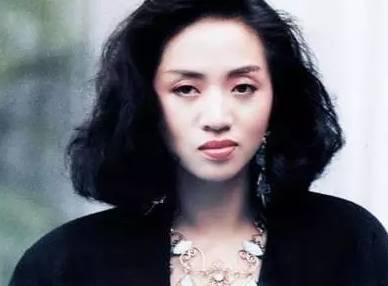 梅艳芳▲舞台是她的寄托也是她的归宿——歌坛天后梅艳芳