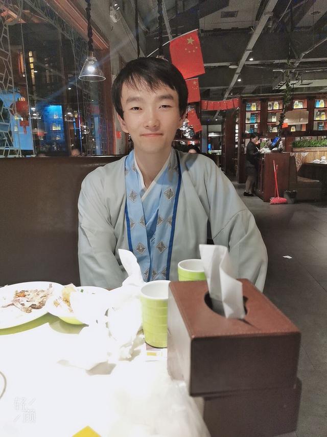 ▲徐孟南简介:高考是个工具,可以当上大学的捷径走