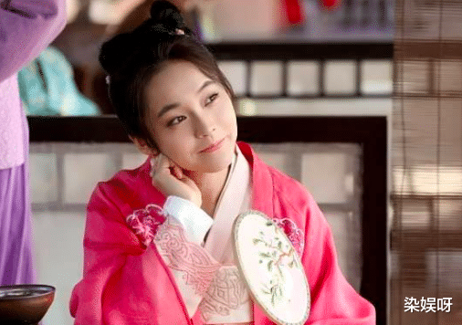 「张佳宁」张佳宁为妈妈二婚操碎心!手把手教准继父谈恋爱,结果却惹人发笑