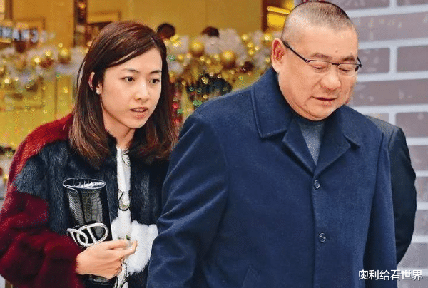 英国|捞完就跑!套现500亿关闭国内300家公司,全家逃亡去英国!