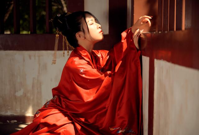 白羊座|从不留恋过去，一心向前看的三大星座