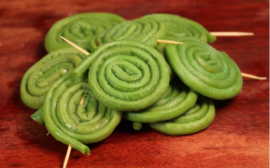 豆角|豆角别再炒着吃了！教你新吃法，外脆里嫩嘎嘣脆，好吃停不下筷子