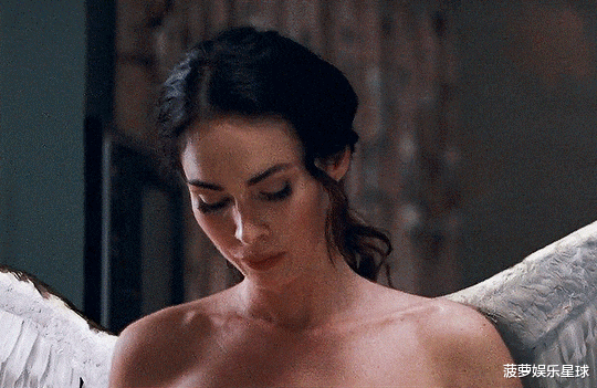 梅根·福克斯@红极一时的梅根·福克斯，整容上瘾，事业变糊，抛弃老公，恋上鲜肉！