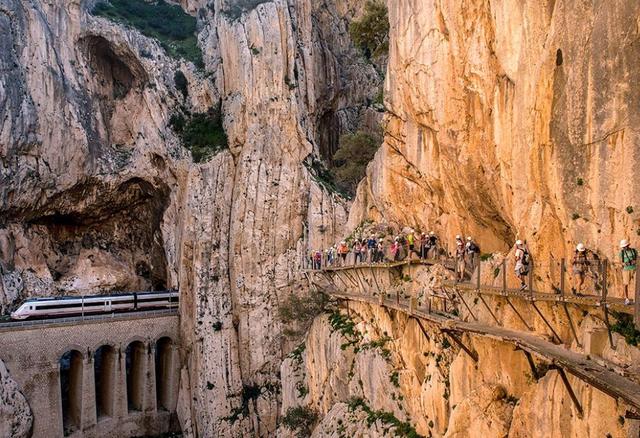 四川省|该景区因太危险被歇业14年，如今重新开放，游客去要签“生死状”