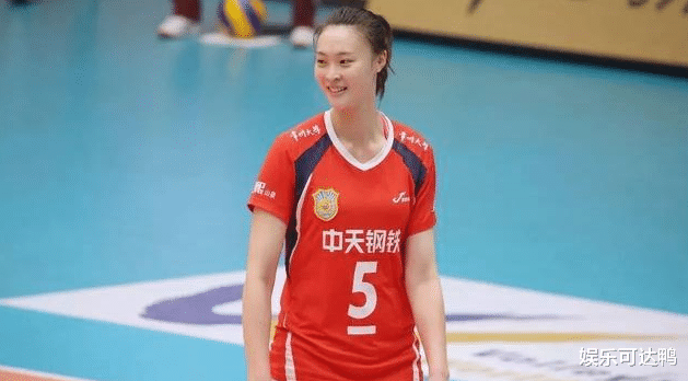 #富二代#巅峰退役、嫁给1米85富二代老公,1米9最美女排队长现在怎么样?