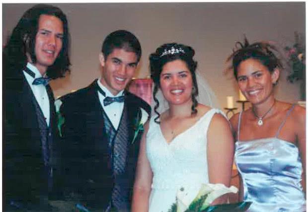 @女子因发错邮件嫁给六千多公里外的男子，如今结婚19年生活幸福