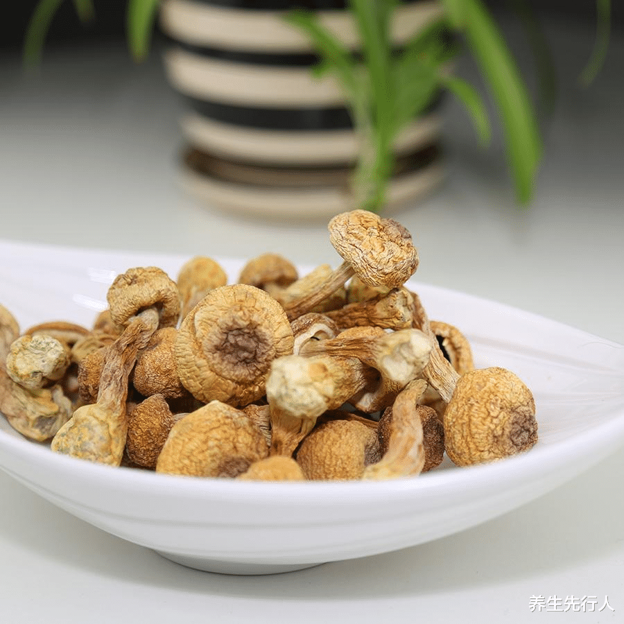 血栓|血栓是“拖”出来的，医生警告：腿部有这3种现象，要及时就医