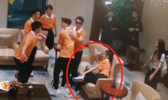 Angelababy|《跑男》导演忘记给baby开美颜，导致baby看起来很苍老，颜值遭到热议。